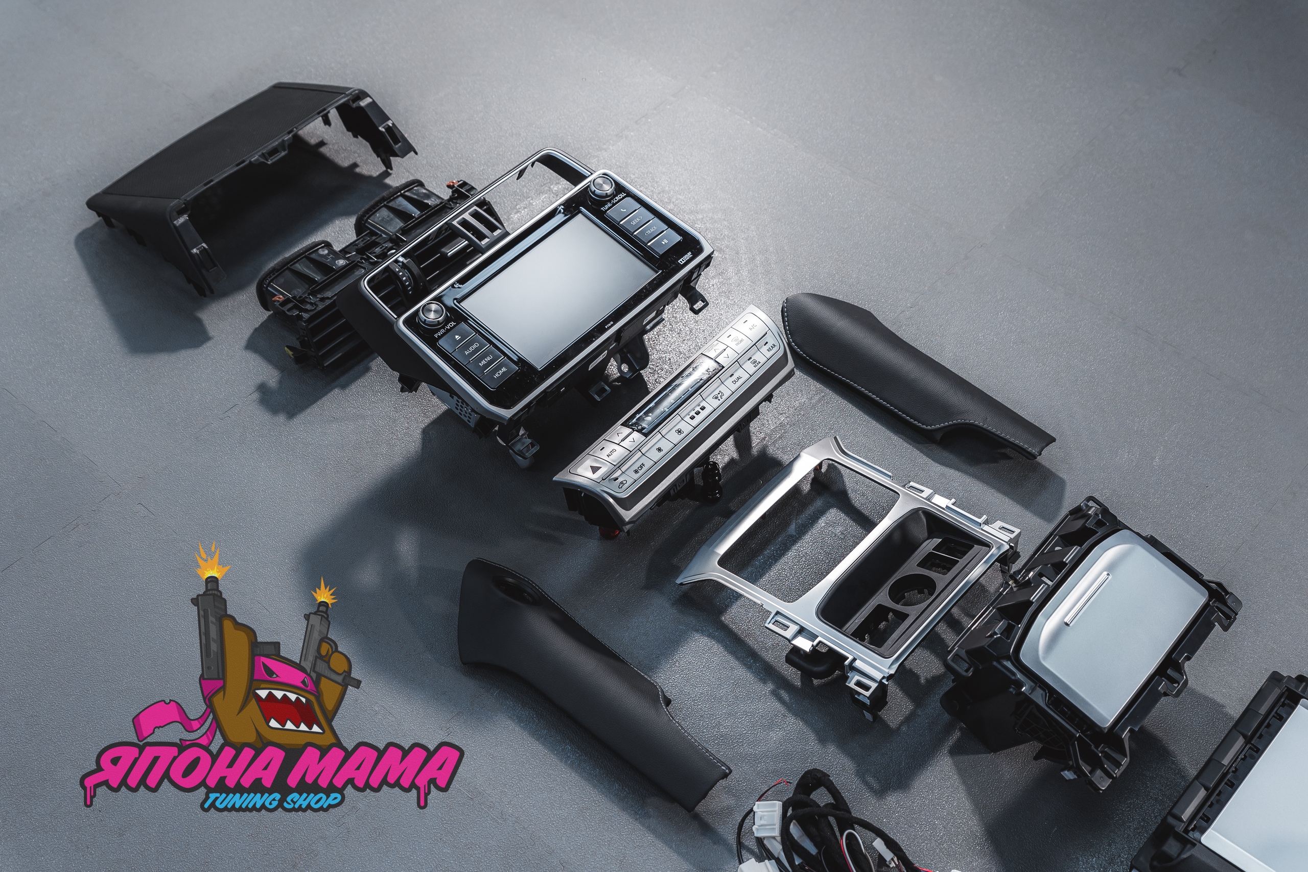 Рестайлинг салона Toyota Land Cruiser Prado (низкая комплектация) 3