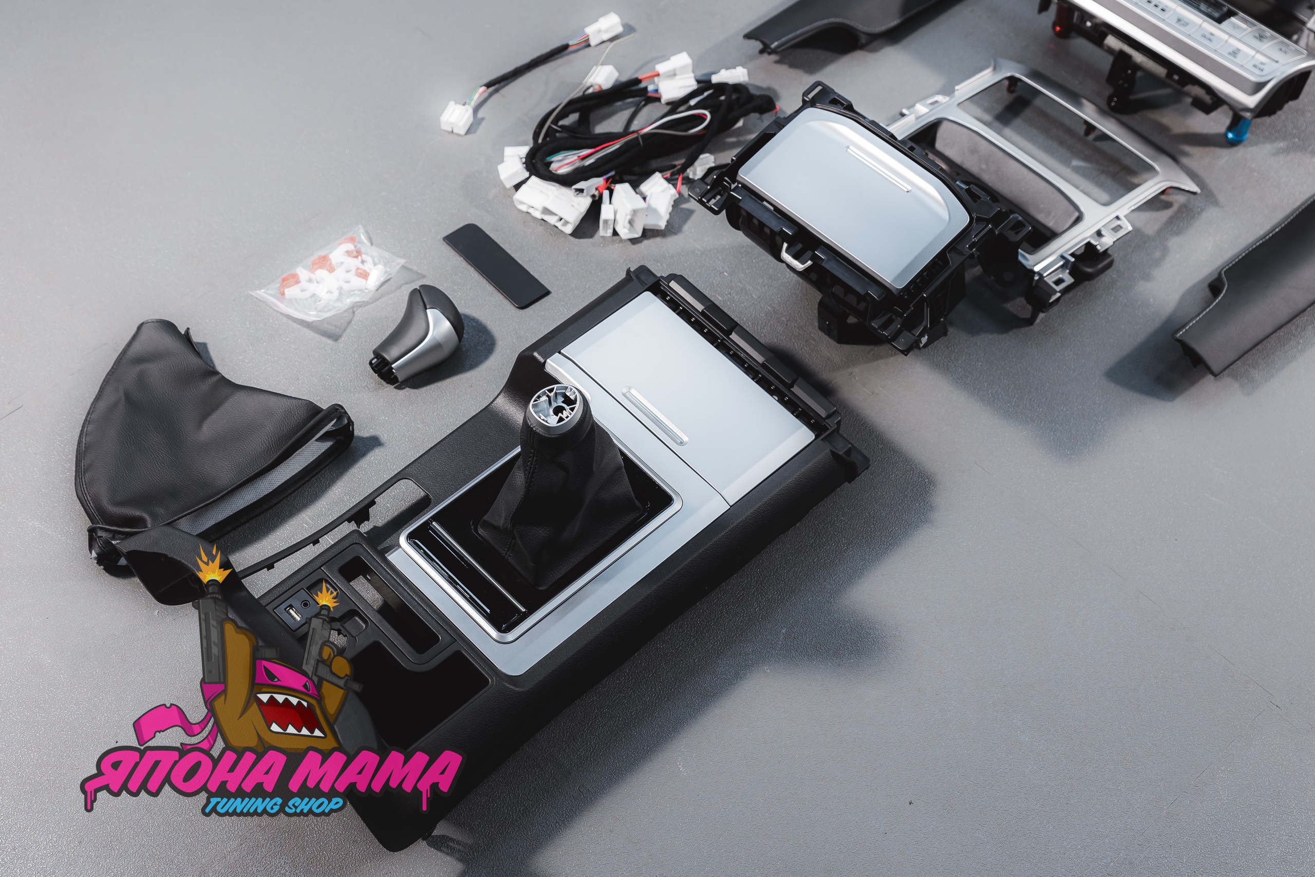 Рестайлинг салона Toyota Land Cruiser Prado (низкая комплектация) 4