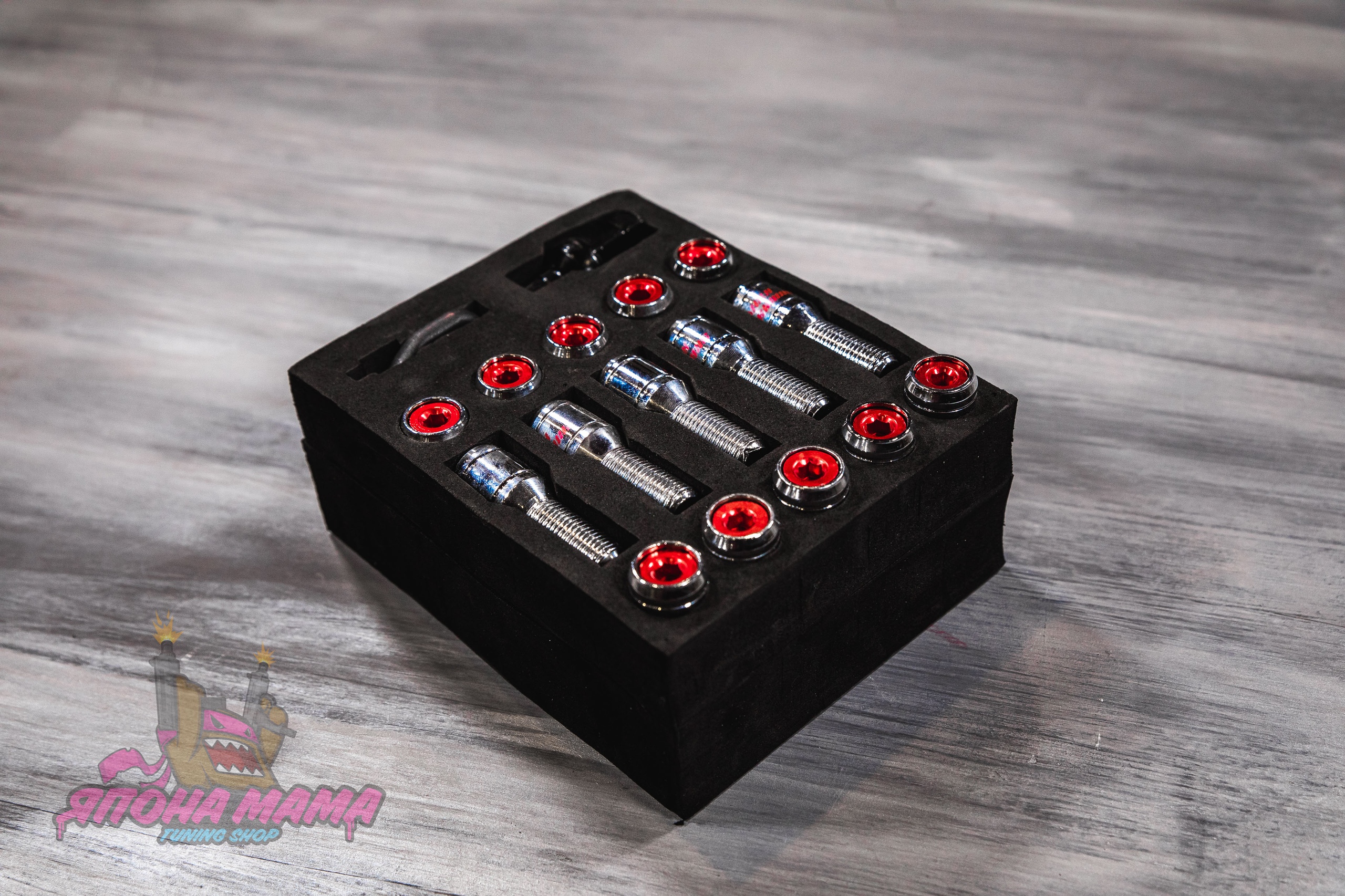 Болты Volk Racing шаг резьбы M14*1.5 (Красный)
