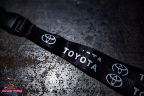 Лента TOYOTA для ключей (бэйджкипер) (Черный)