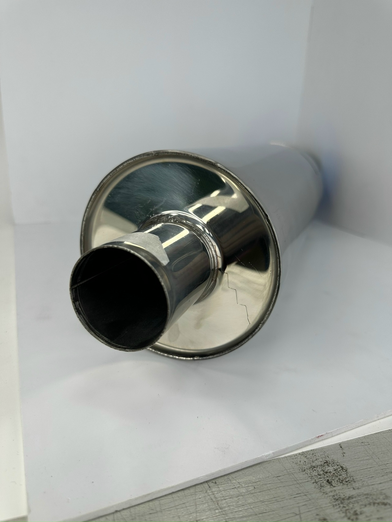 Глушитель HKS Hi-Power умеренный бас 51mm.вход / 101mm.выход (универсальный)  Уценка 6 4
