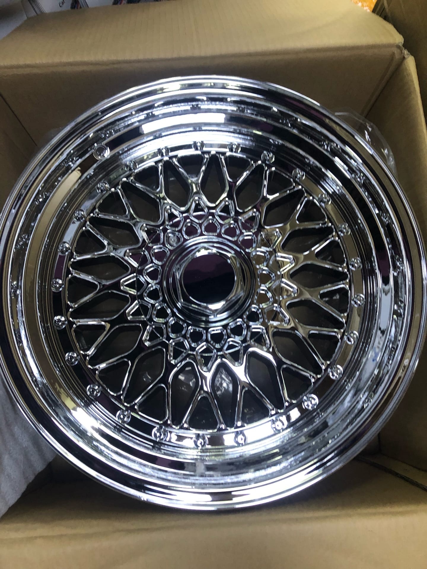 Комплект дисков BBS RS R17 8.5j ET25 5x108 / 114.3 (хром)