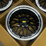 Комплект дисков BBS LM R17 7.5j ET35 5x120 (черные) 2