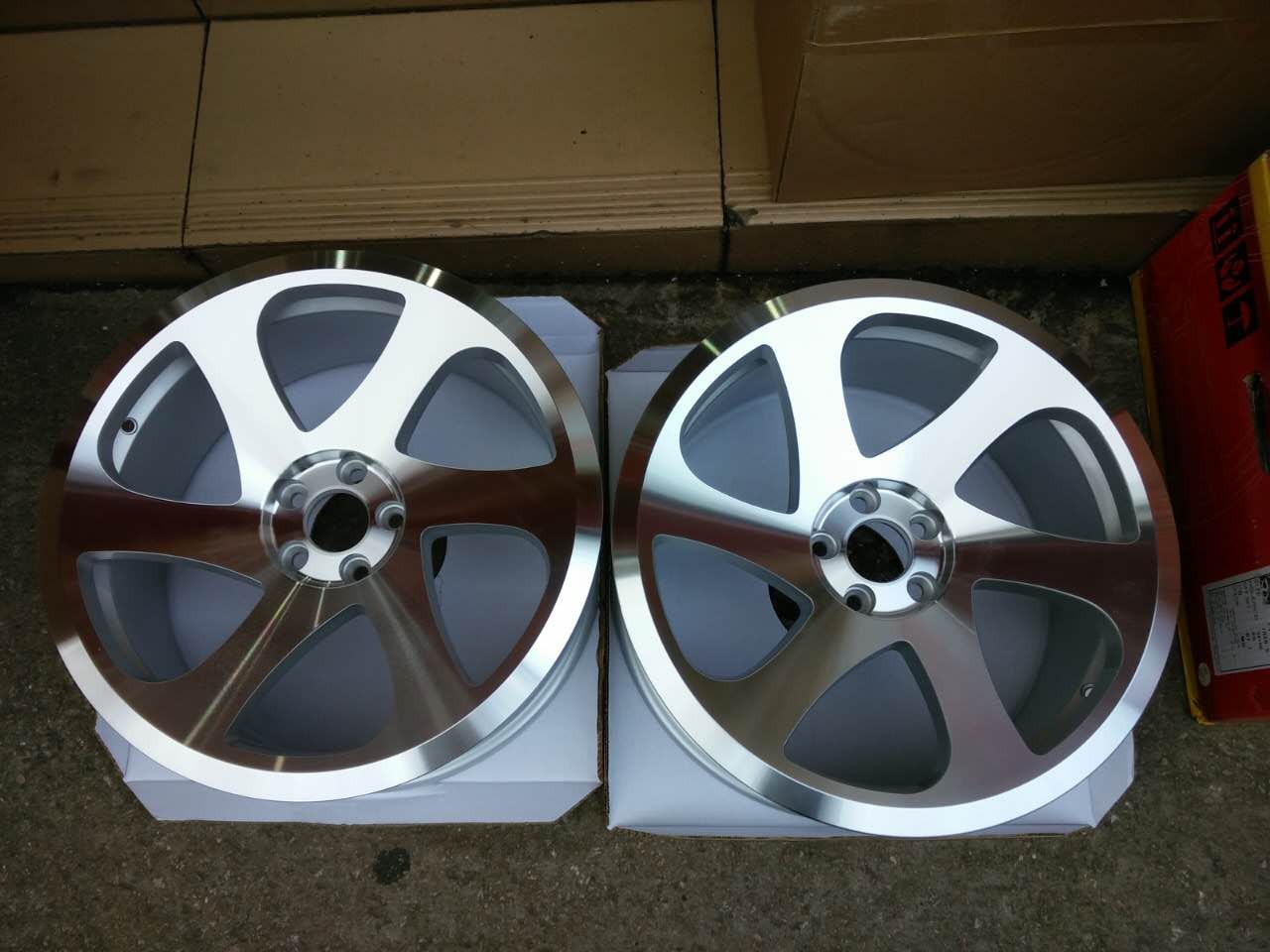 Комплект дисков 3SDM 0.06 R18 8.5J ET35 5x112 73.1 1