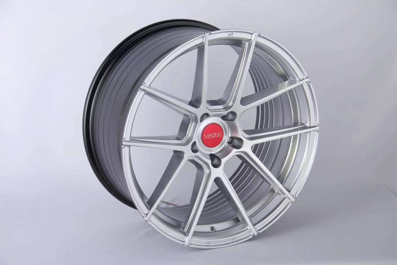 Комплект разношироких дисков MR10 R19 8.5J ET35 9.5J ET35 5x114.3 (Hyper silver)