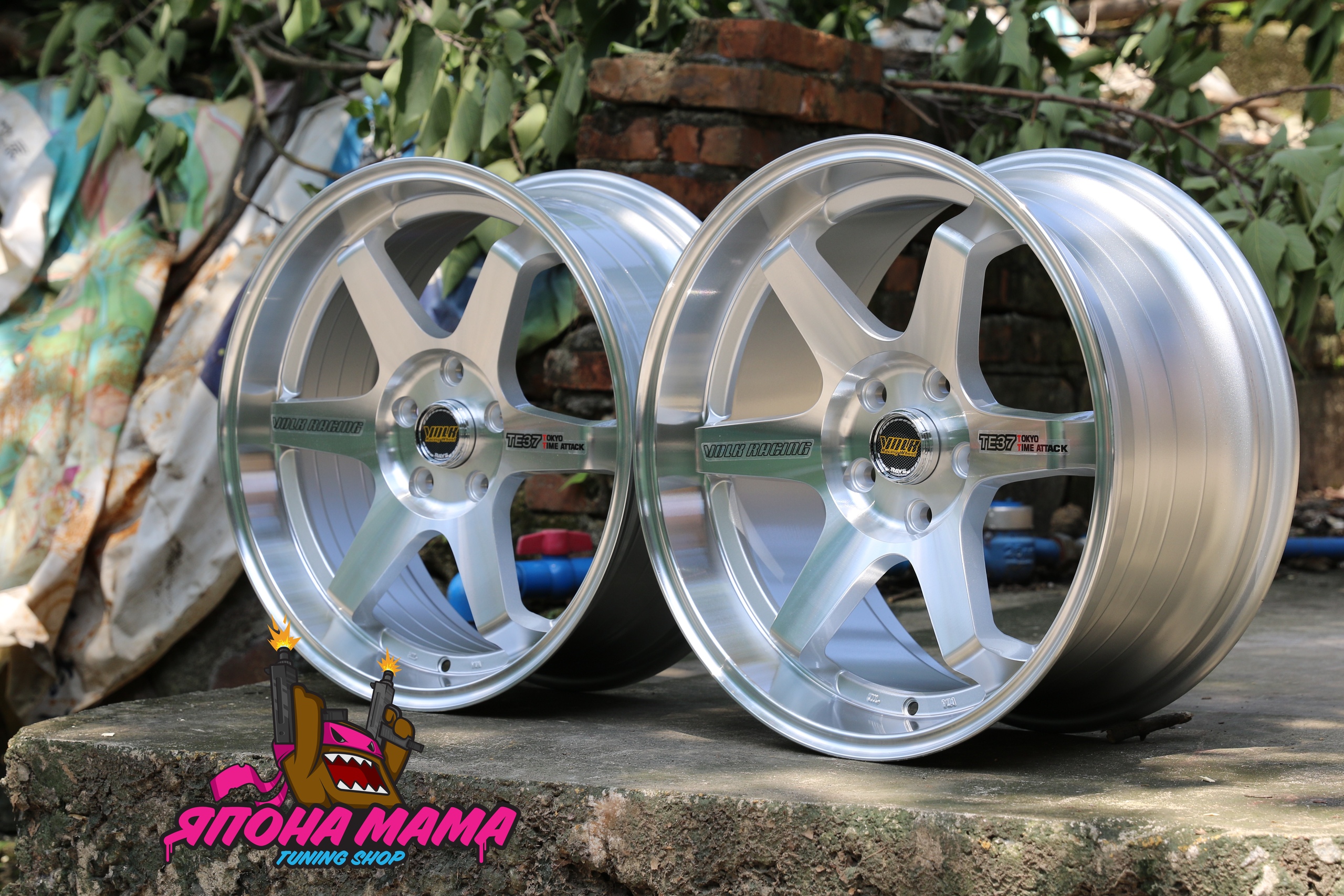 Комплект дисков Volk Racing TE37 R18 8j ET40 5x114.3 с полкой (анодированный) 1