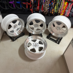 Комплект дисков Rotiform R17 8J ET30 4x100/114.3 (Белые) 2