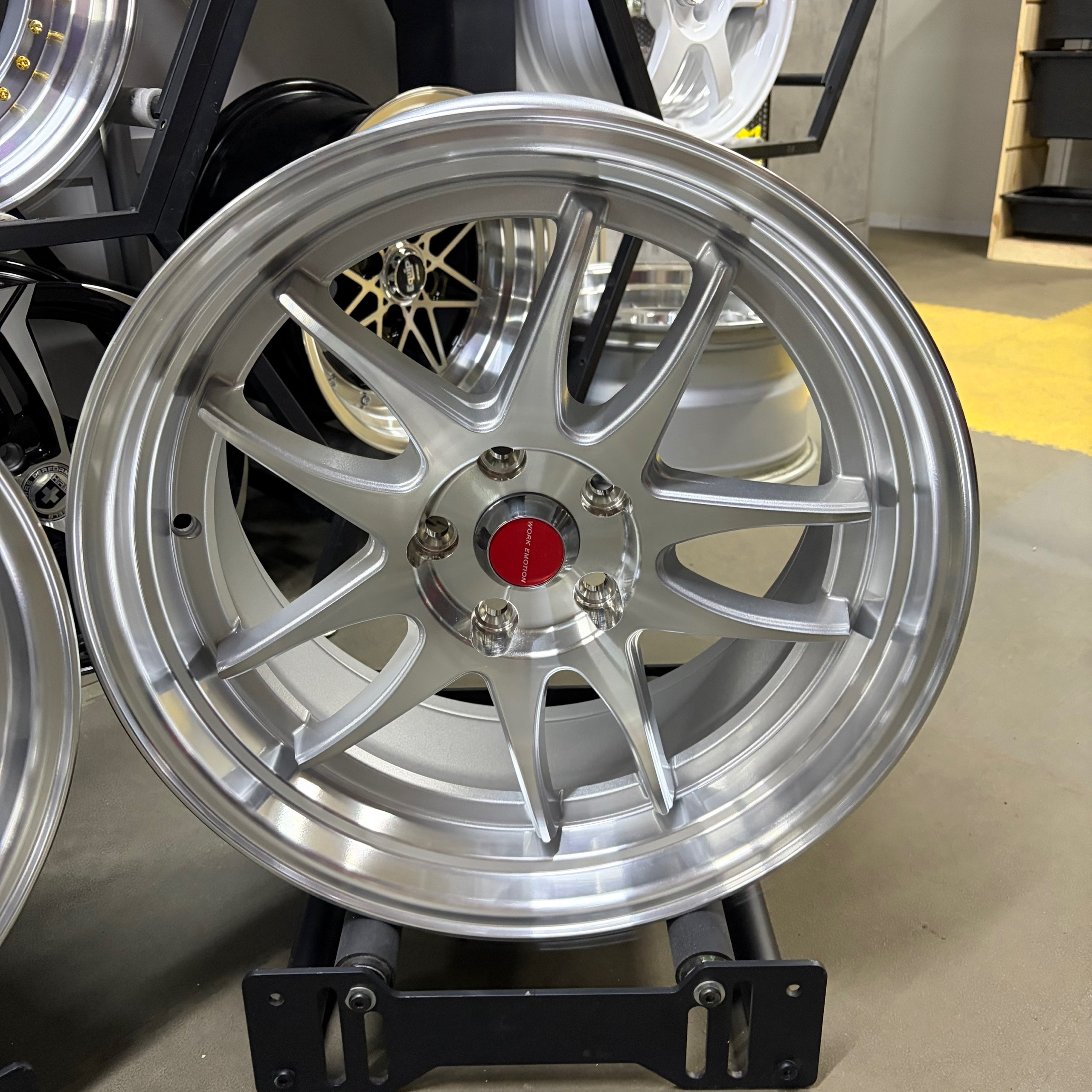Комплект разношироких дисков Work Emotion CR2P с полкой R18 9J ET30 10J ET30 5x114.3 4