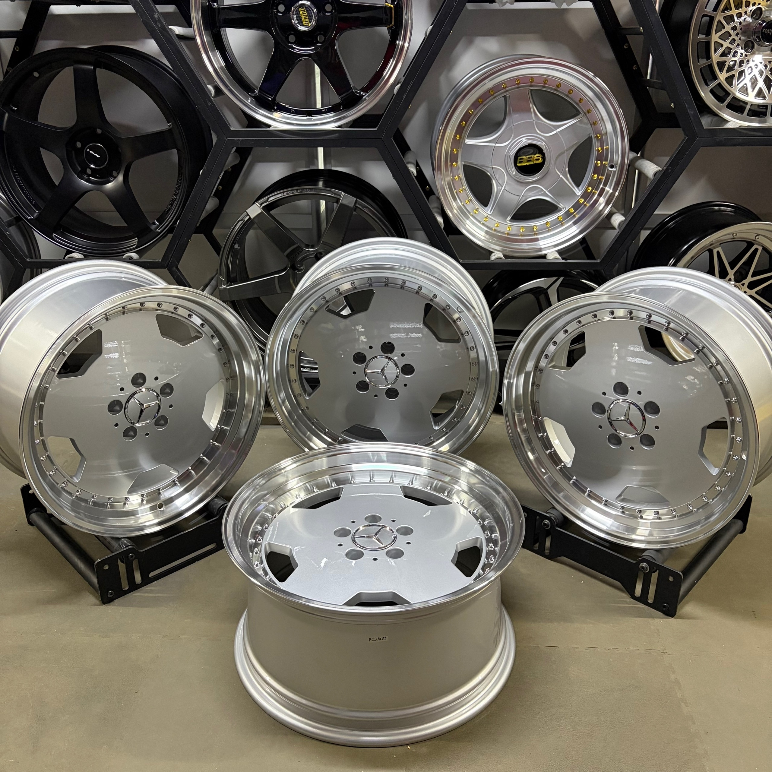 Комплект дисков PERFORMA 25 R18 8j ET30 5x112 1