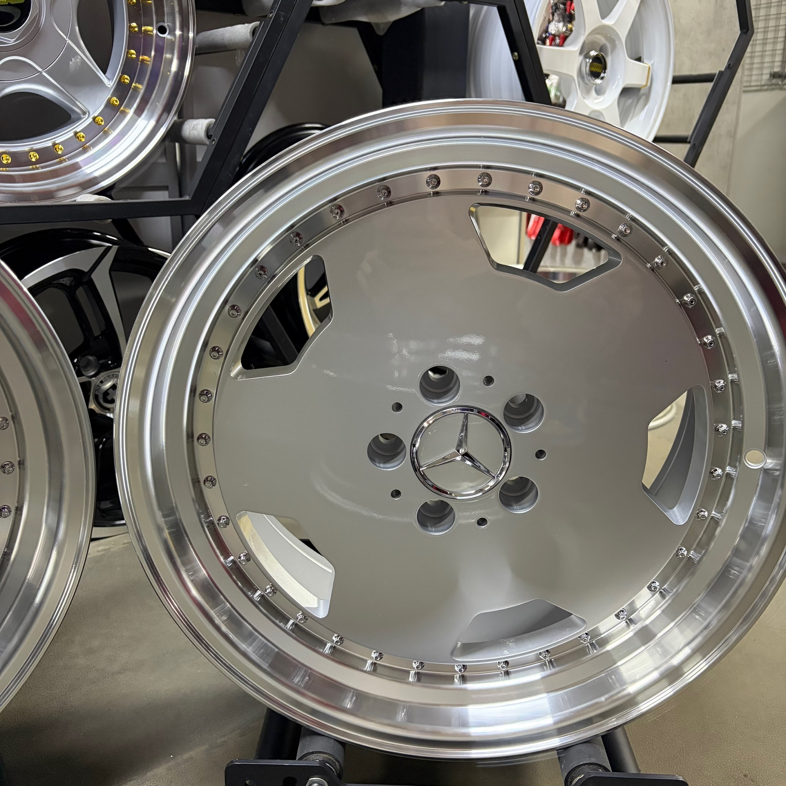 Комплект дисков PERFORMA 25 R18 8j ET30 5x112 5