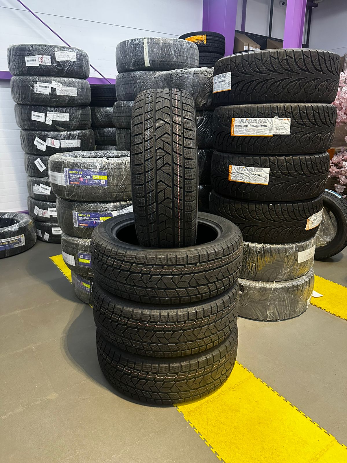 Шины MINNELL Winter SNOW 8 255/50 R20 105T 1