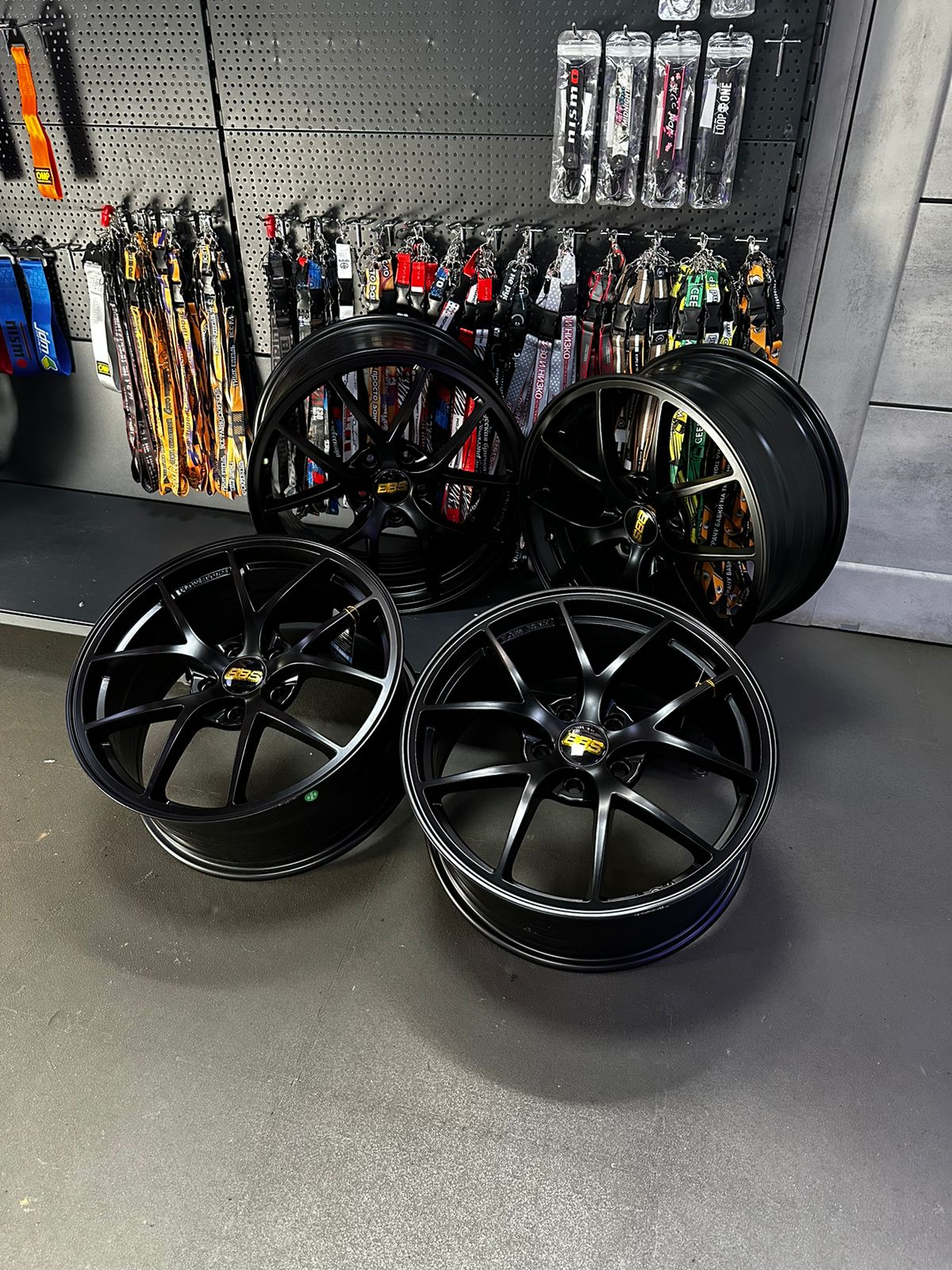 Комплект дисков BBS FI-R R18 8j ET40 5x114.3 (Черный матовый) 3