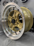 Комплект дисков Work Equip 40 R15 8J ET0 4x100 / 114.3 (золото)