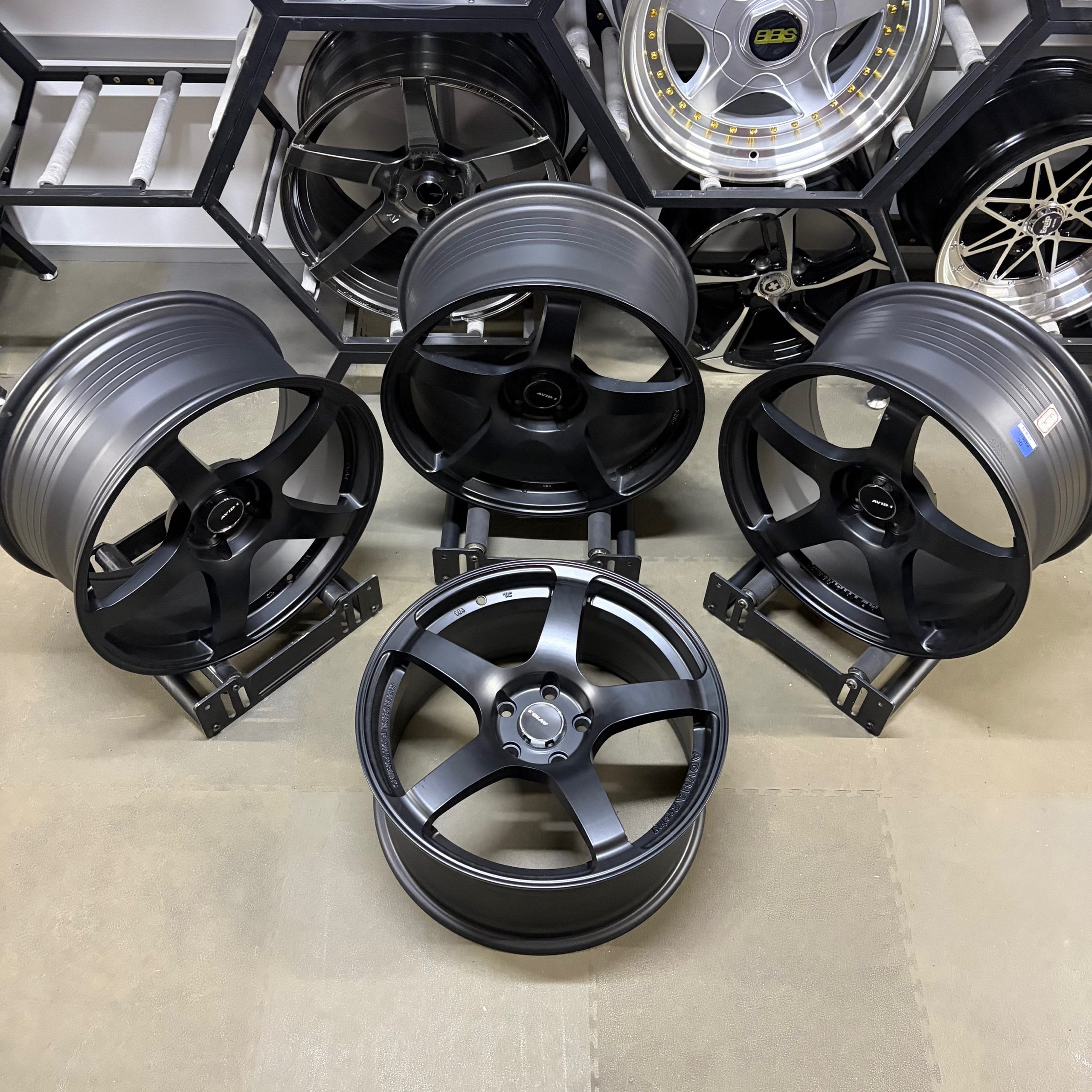 Комплект дисков Advan GT R18 8.5J ET38 5x114.3 (black) 2