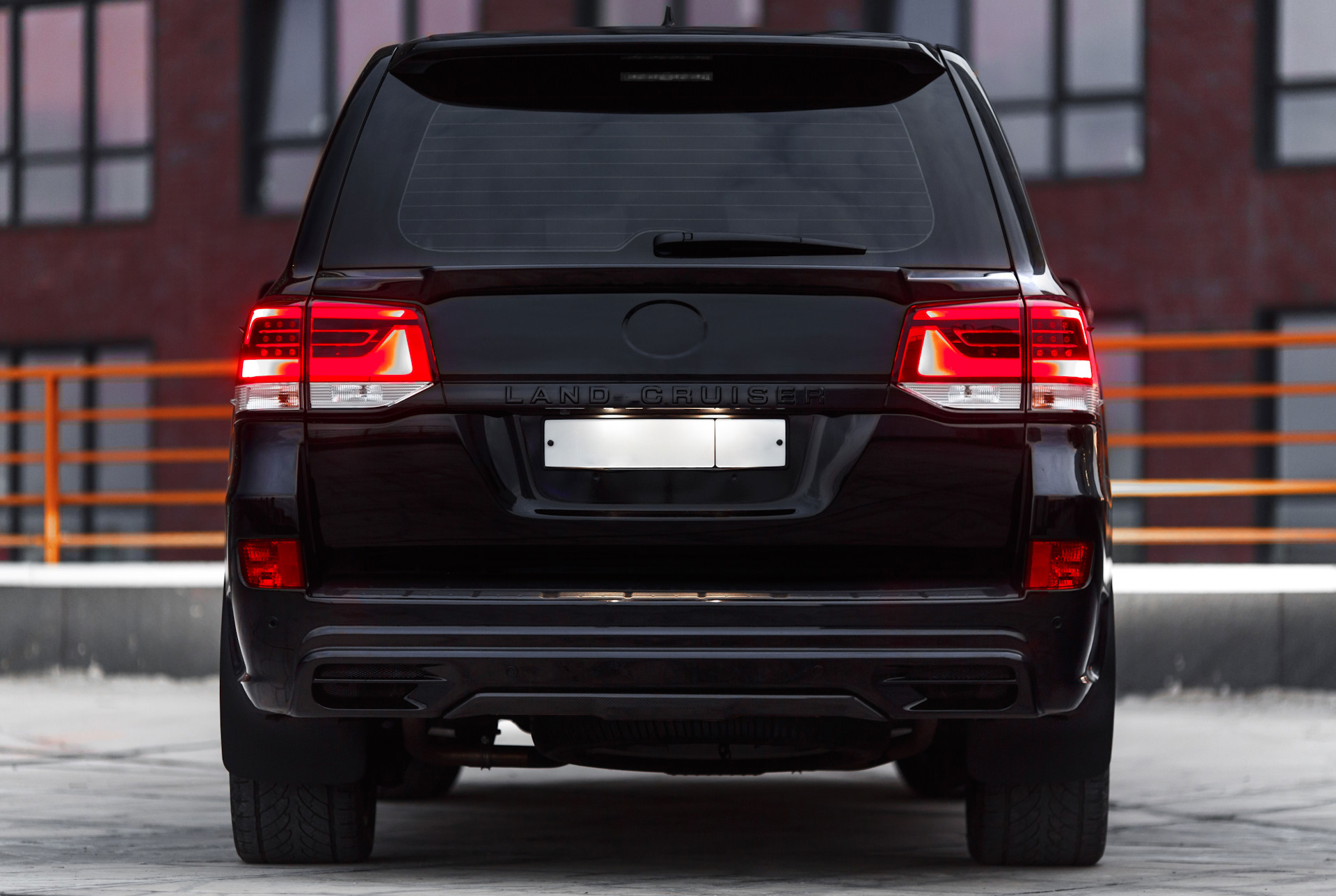 Фонари задние стандартные Land Cruiser 200 2016 +
