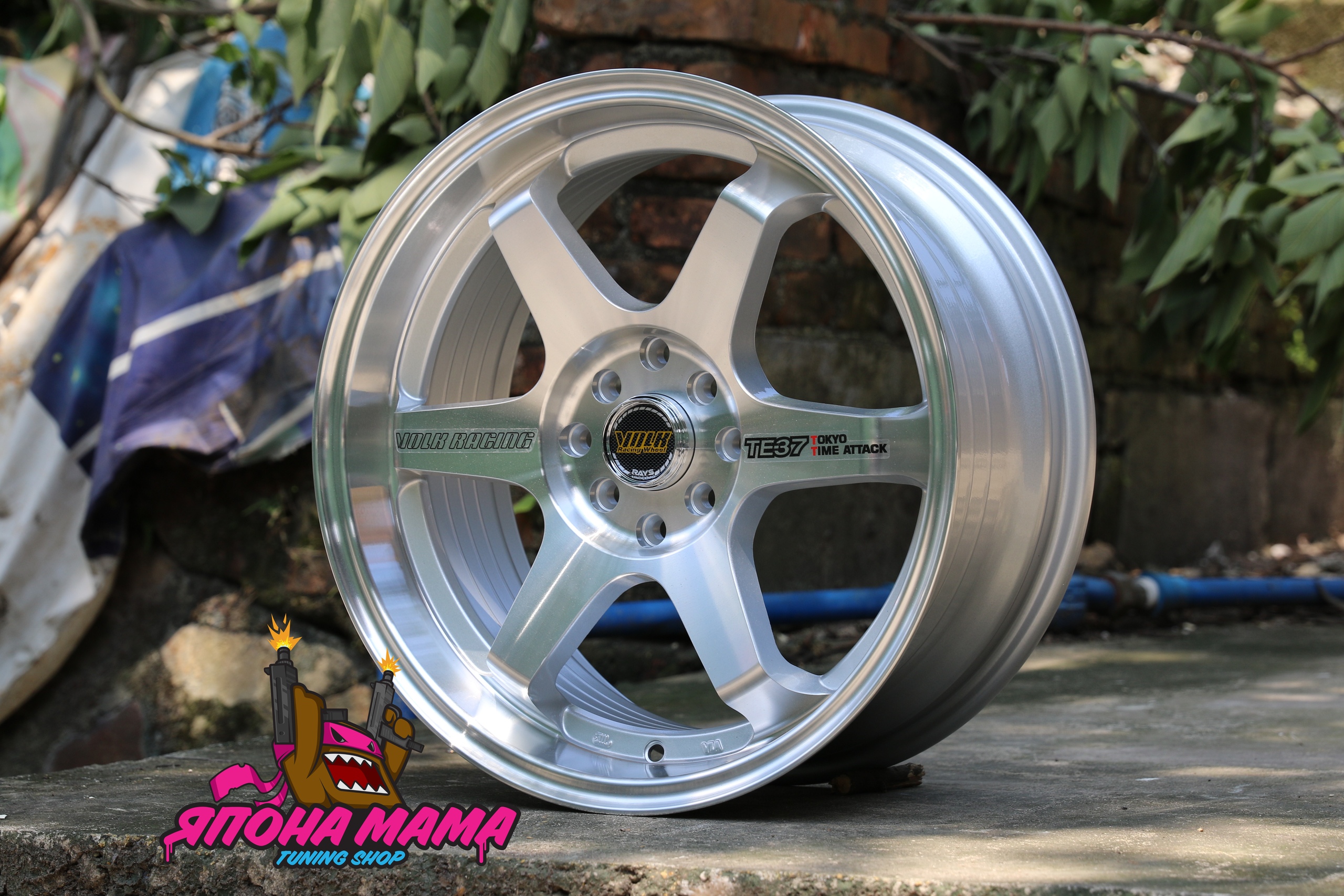 Комплект дисков Volk Racing TE37 R18 9j ET35 5x114.3 с полкой (анодированный) 1
