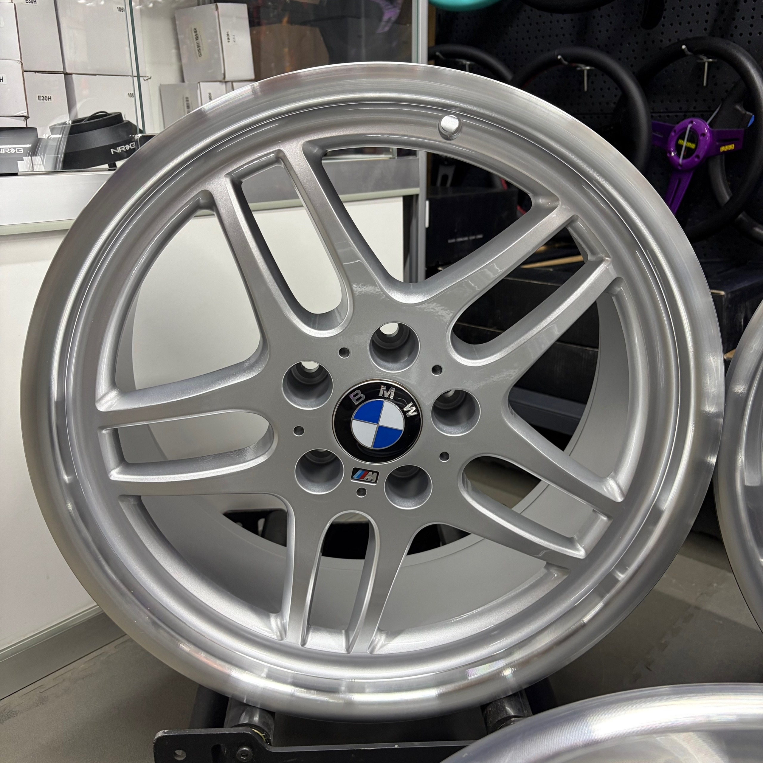 Комплект разношироких дисков 37 style R18 5x120 8J ET13, 9.5J ET20 6