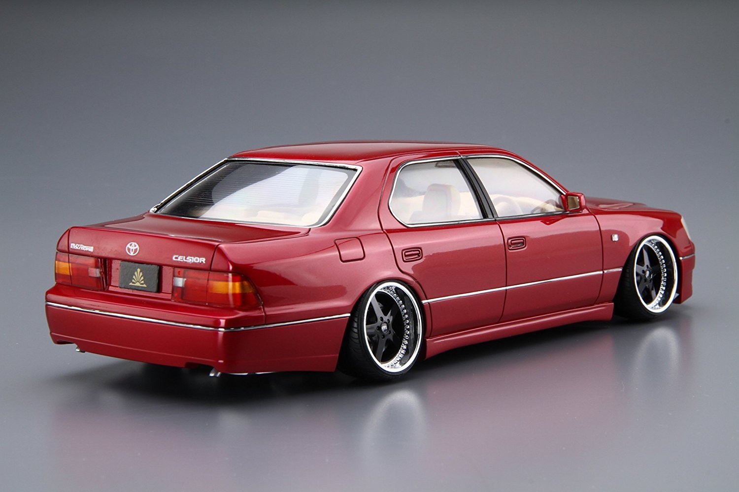 Сборная модель TOYOTA CELSIOR UCF21 3