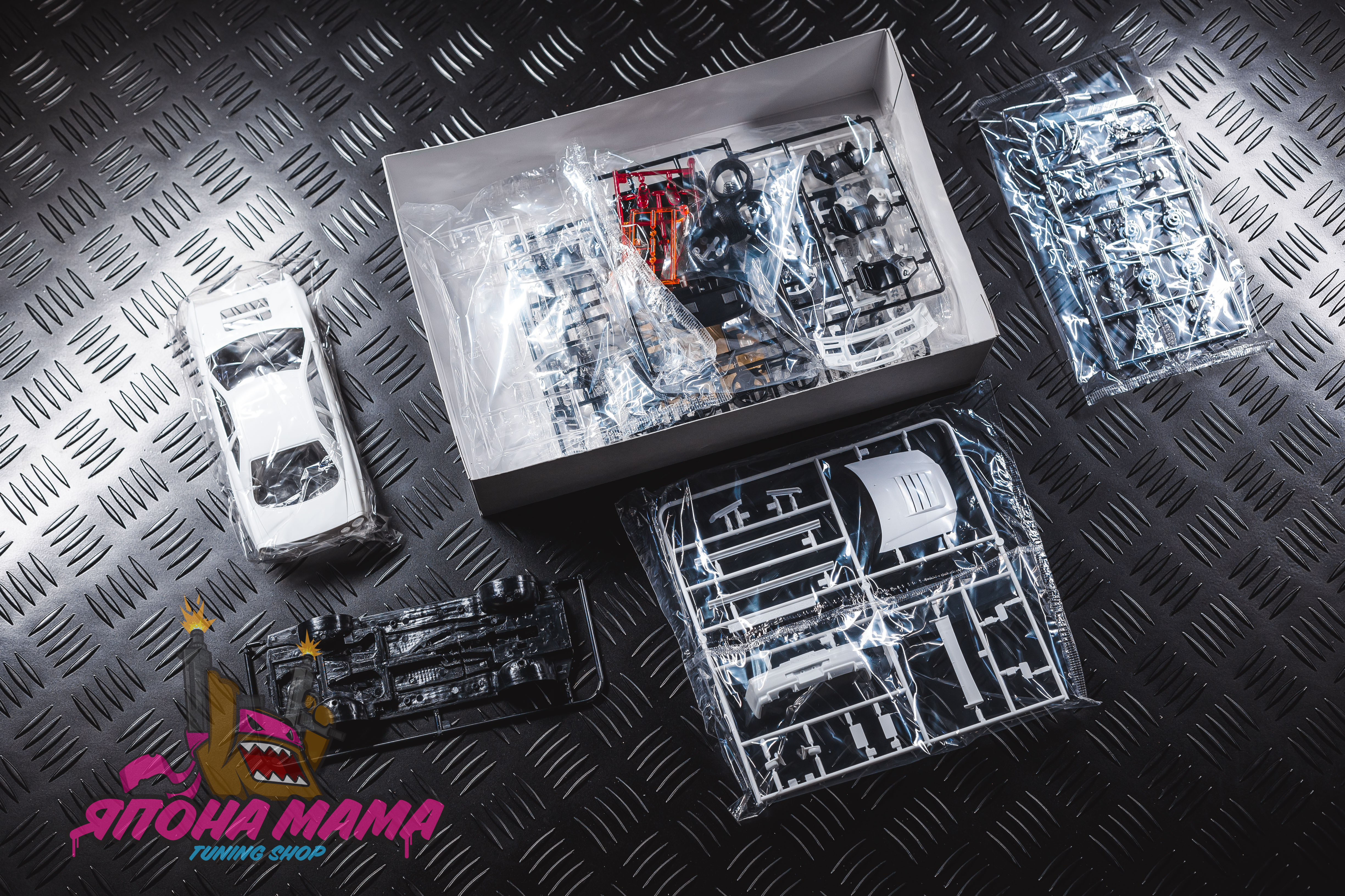 Сборная модель NISSAN NISMO R34 GT-R Z-TUNE 2
