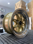 Комплект дисков Work Equip 03 R15 8j ET25 4x100 73.1 (золотые с хром полкой) 2
