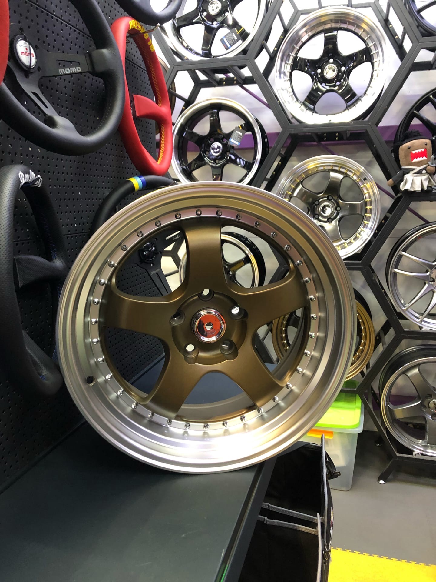 Комплект дисков WORK Meister S1 R18 8.5j ET30 5x114.3 (бронза и хром)