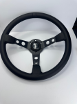Спортивный руль momo Black Edition из кожи 2