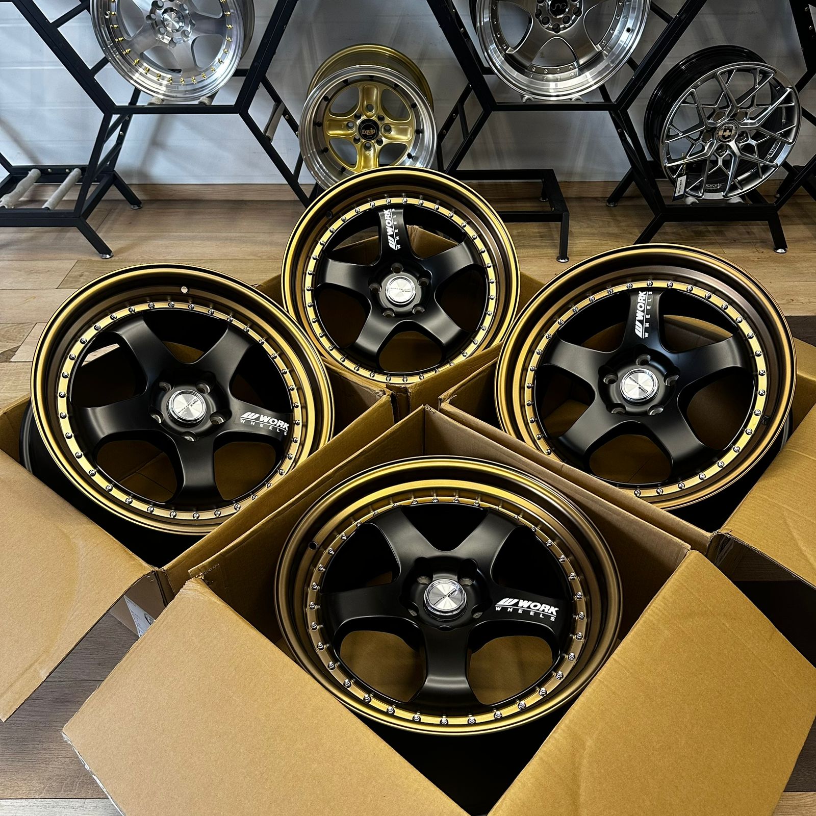 Комплект дисков WORK Meister S1 R18 9.5j ET22 5x114.3 (черные с бронзовой полкой) 1