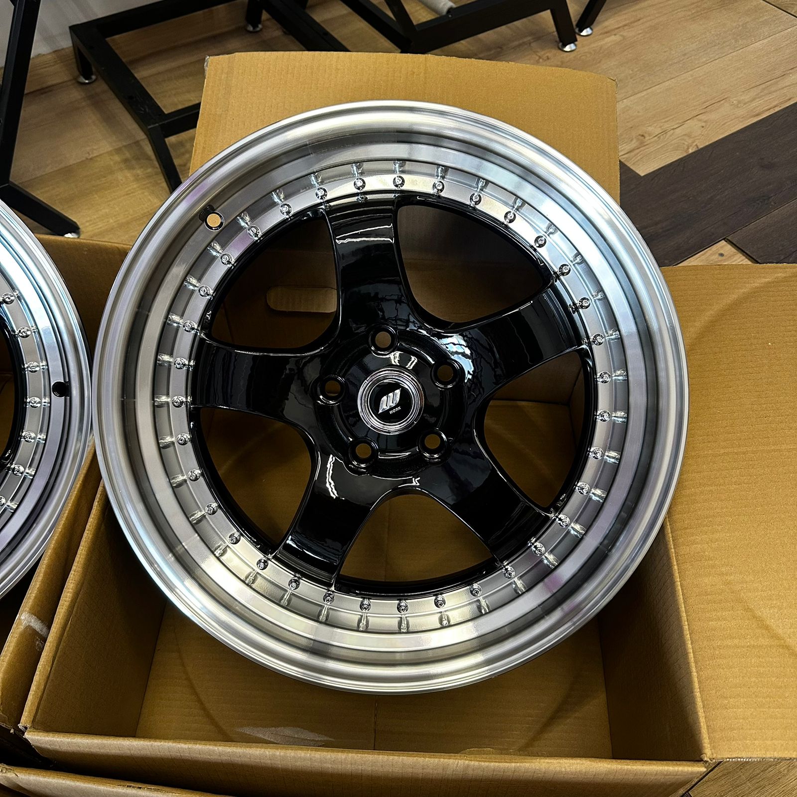 Комплект дисков WORK Meister S1R R18 8.5j ET30 5x114.3 (черные с хром полкой) 3
