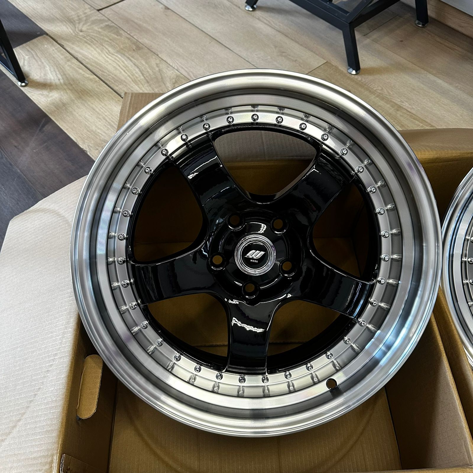 Комплект дисков WORK Meister S1R R18 8.5j ET30 5x114.3 (черные с хром полкой) 6