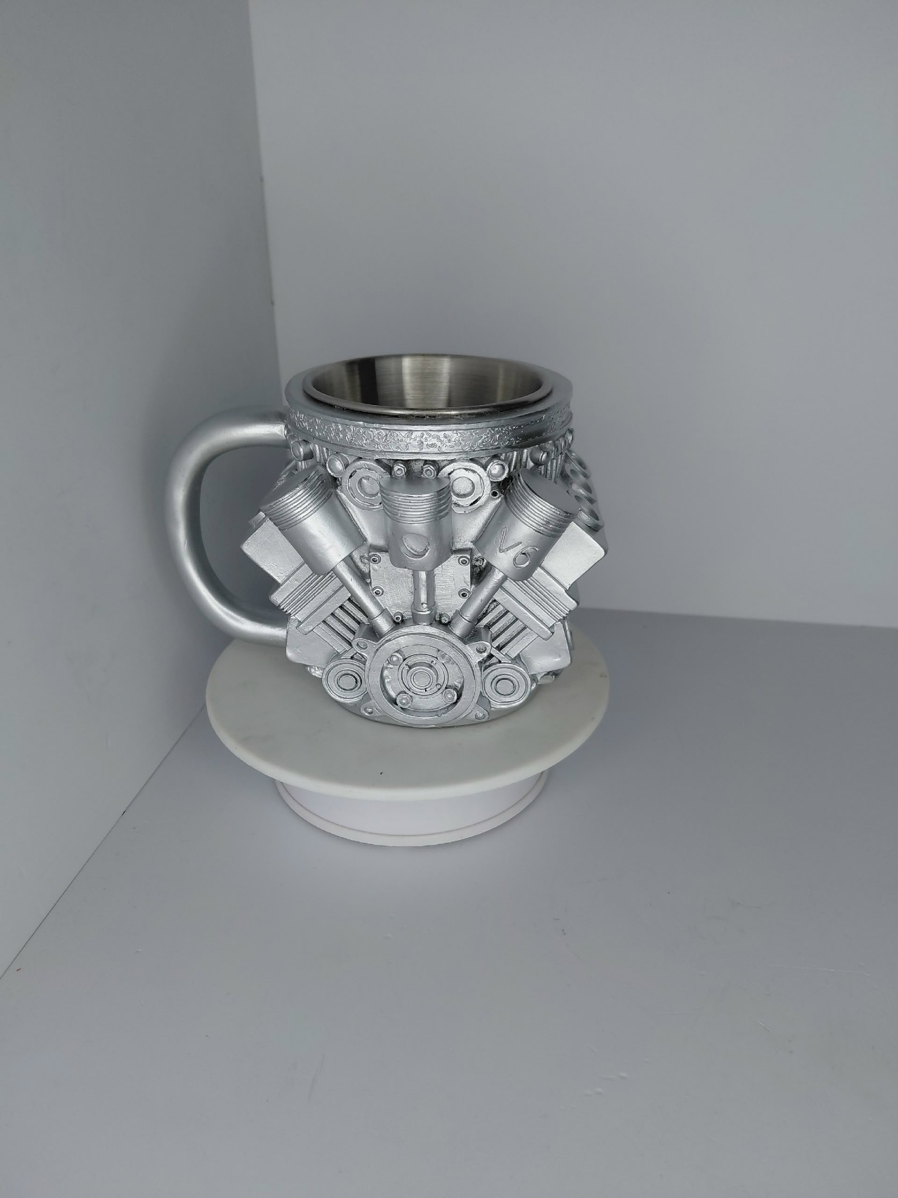 Кружка V6