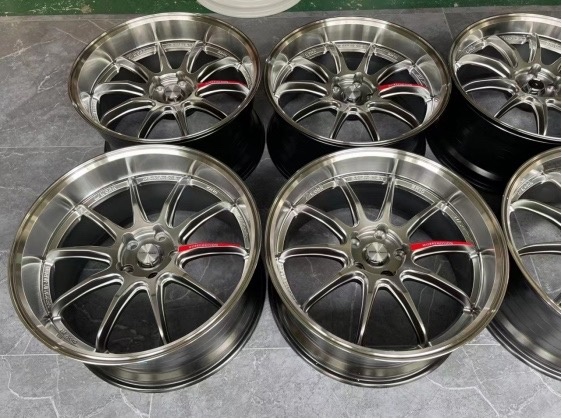 Комплект разношироких дисков RAYS Volk Racing CE28 с полкой R19 8.5j ET35 9.5j ET38 5x114.3 (Hyper Black)