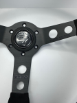 Спортивный руль momo Black Edition из замши 5