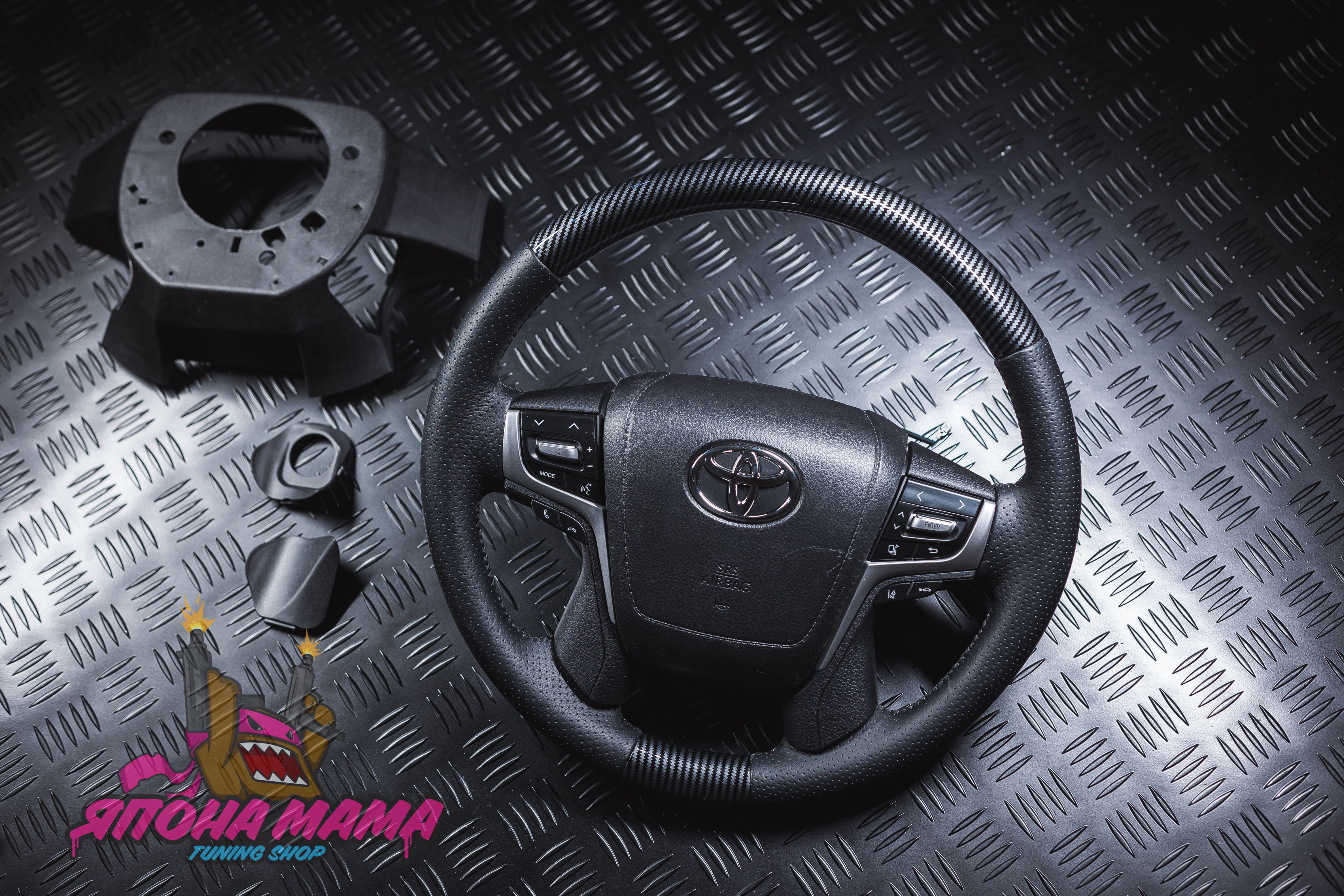 Руль для land cruiser 200 перфорированная кожа под карбон 2