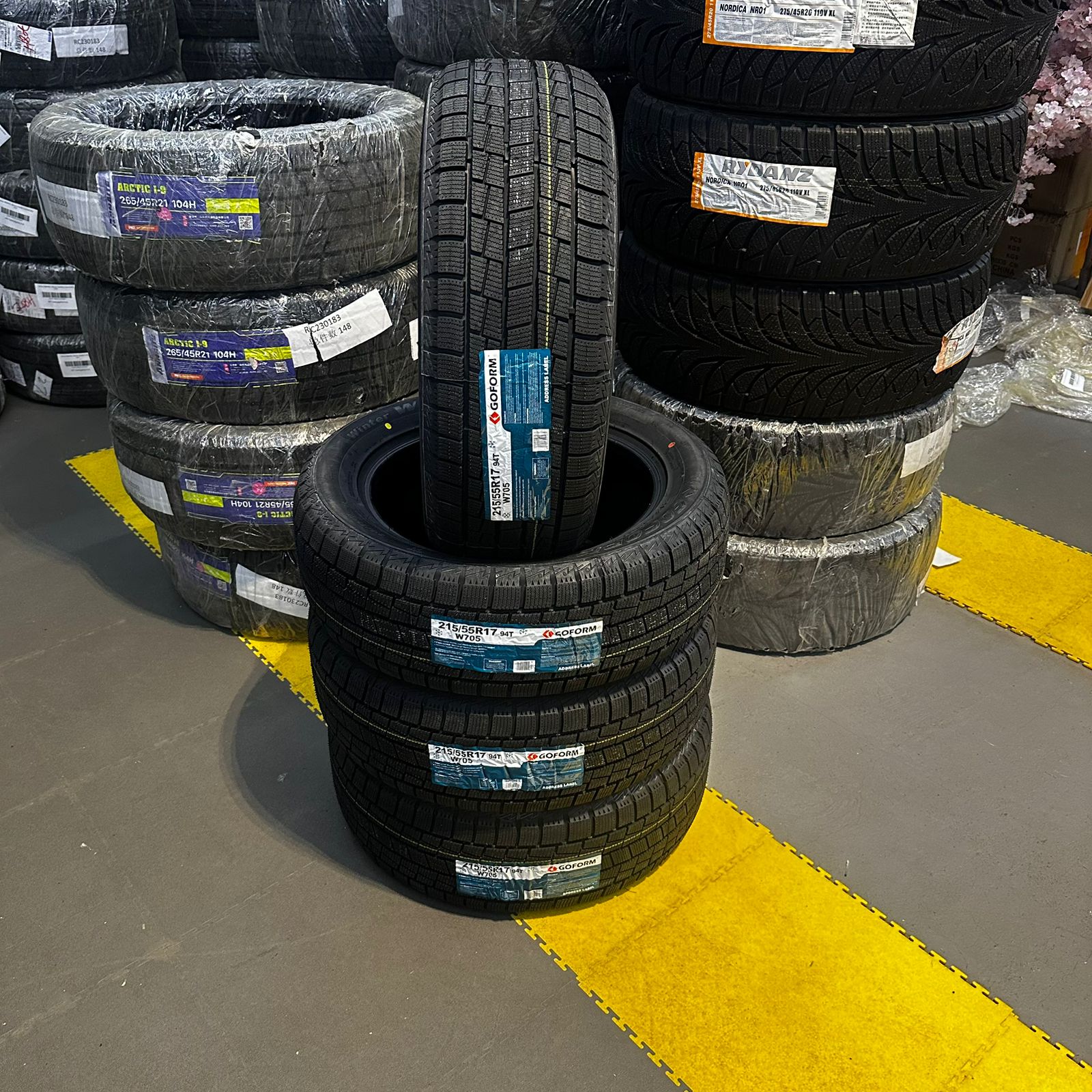 Шины GOFORM Winter W705 215/55 R17 94T