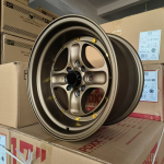 Комплект дисков Work Equip 40 R15 9j ET0 4x100 / 114.3 (бронза)