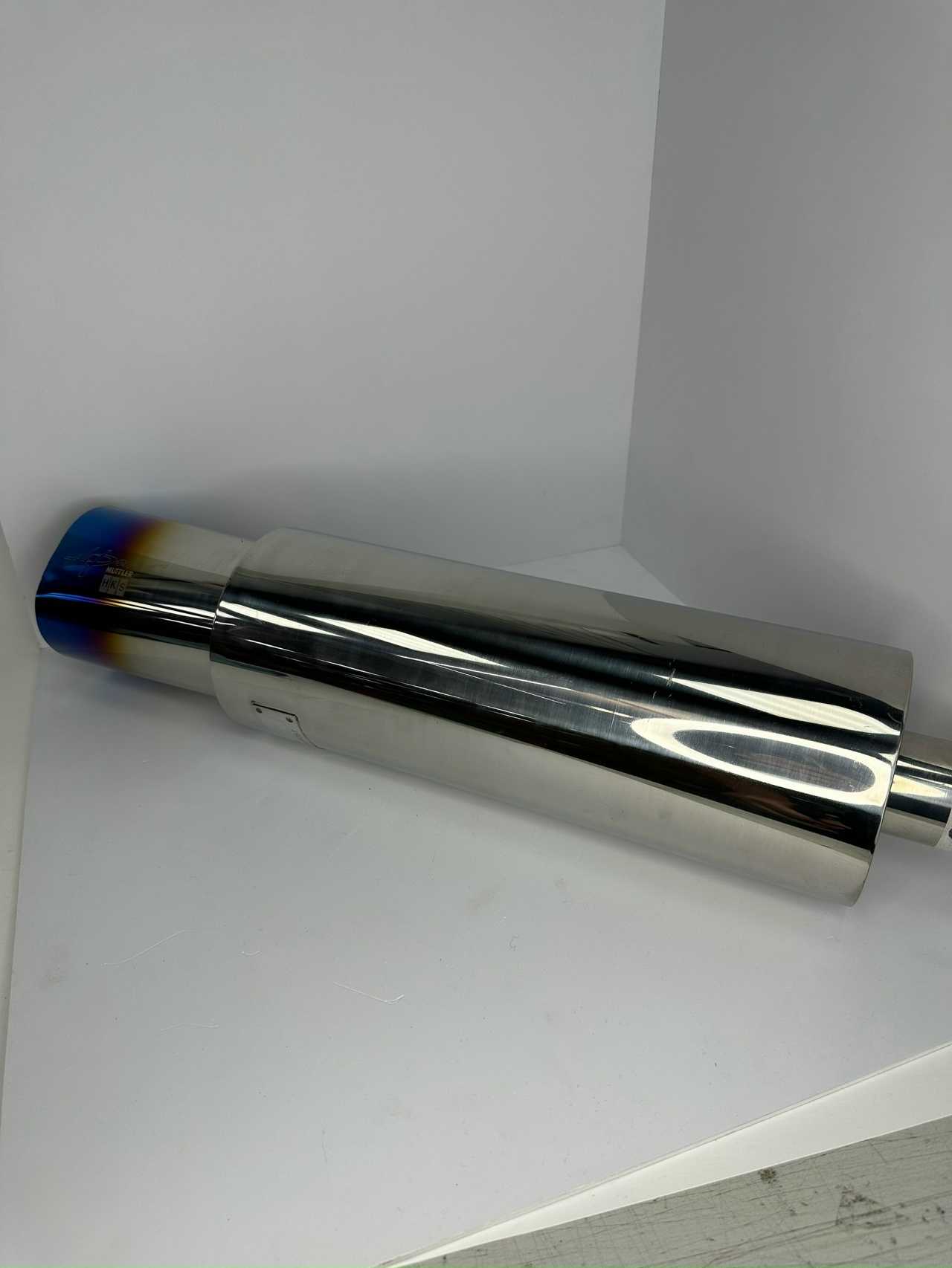 Глушитель HKS Hi-Power умеренный бас 51mm.вход / 101mm.выход (универсальный)  Уценка 5 1