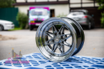 Комплект разношироких дисков Work Equip 03 R15 8j и 9j ET10 4x100