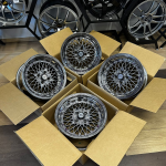 Комплект дисков SSR Mesh R15 8.25J ET20 4x100 (темный хром)