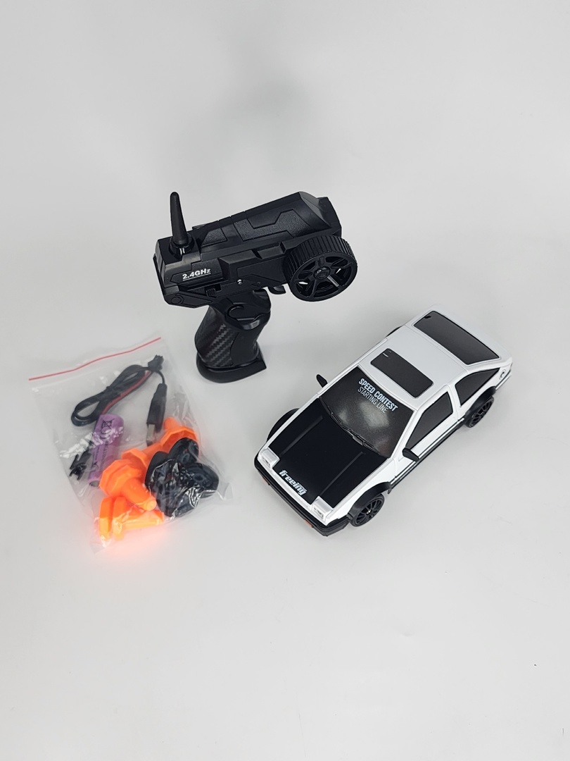 Racing Rally R/C машинка Toyota Trueno AE86 на пульте управления 3